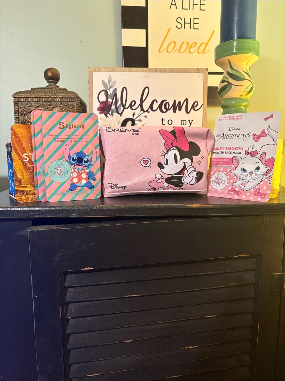 7 or more mystery bundle Disney Creme Shop Minnie Cosmetic Pouch